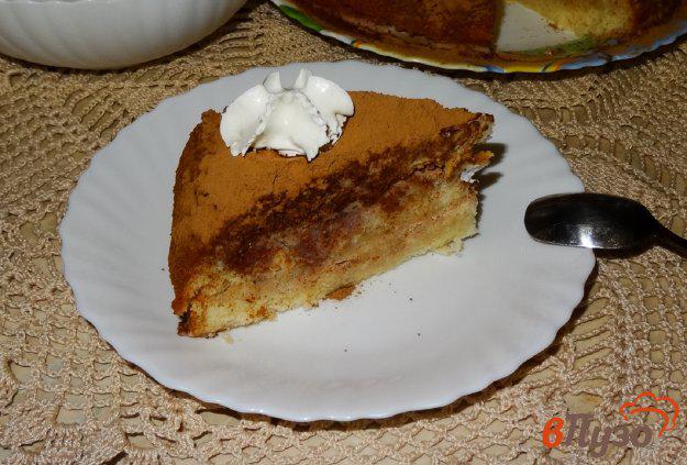 фото рецепта: Бисквитный пирог с желейной пропиткой