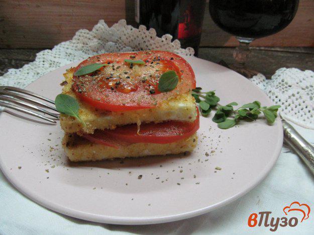 фото рецепта: Брынза в хрустящей корочке с помидором