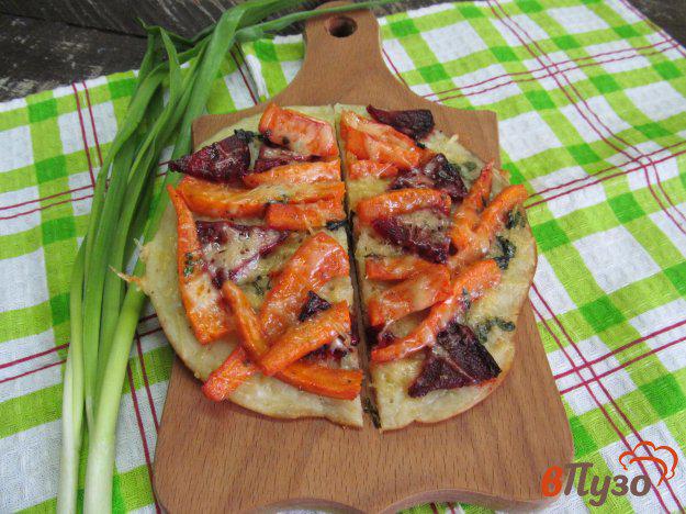фото рецепта: Пирог с морковкой на сковороде