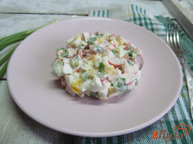 фото рецепта: Крабовый салат с яйцом