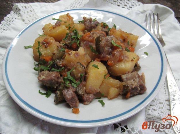 фото рецепта: Мясо с картофелем и огурцом в мультиварке
