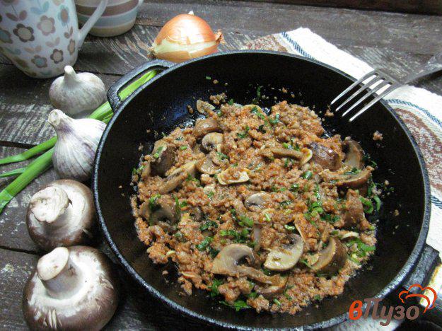 фото рецепта: Слампи - мясной фарш с грибами в соусе