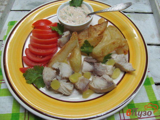 фото рецепта: Салат из рыбы горячего копчения и жареного картофеля