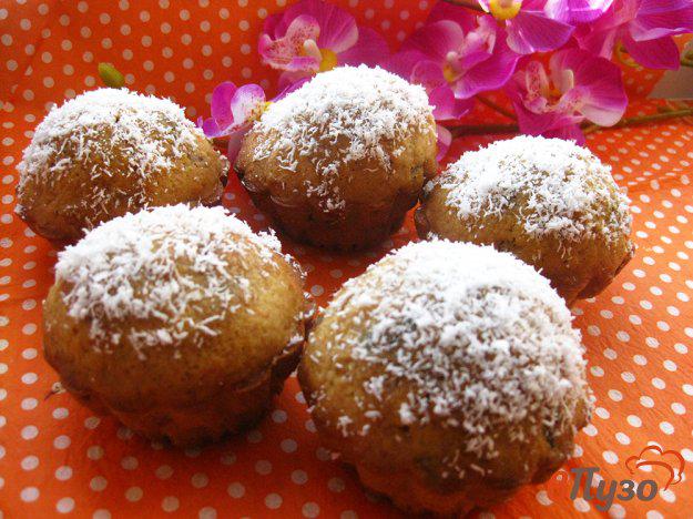 фото рецепта: Кексы лимонные с кокосовой стружкой