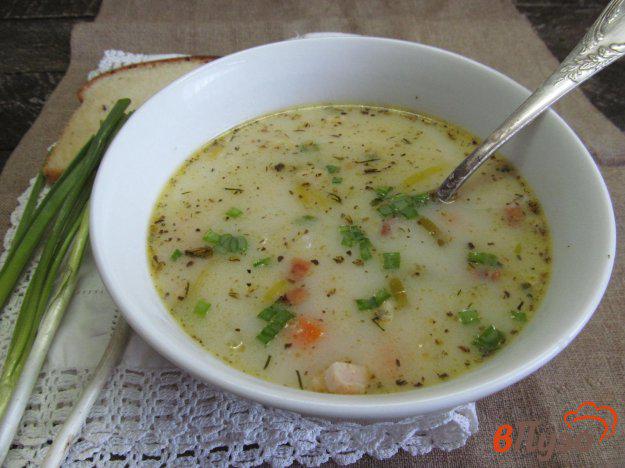 фото рецепта: Картофельный суп на молоке с сыром