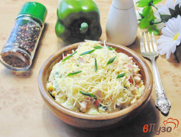 фото рецепта: Салат с крабовыми палочками и ананасами