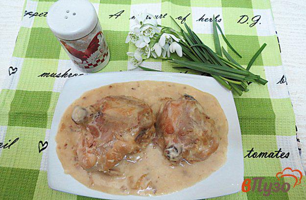 фото рецепта: Куриные бедра с соусом бешамель и сыром