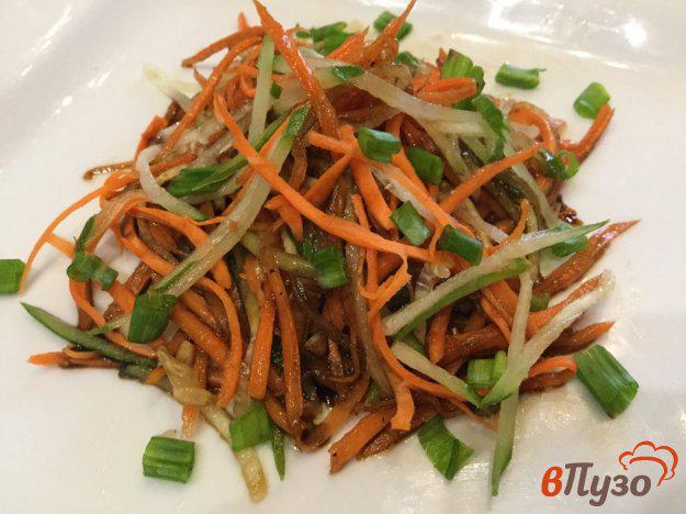 фото рецепта: Салат из огурца и моркови