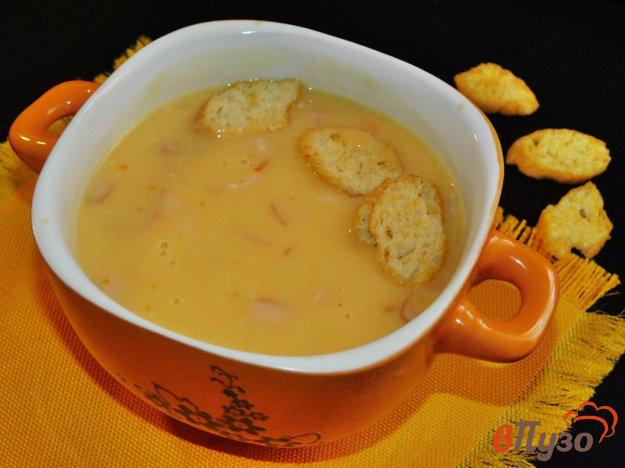 фото рецепта: Гороховый суп-пюре со сливками и беконом