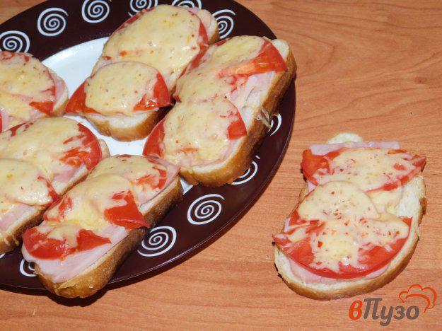 фото рецепта: Горячие бутерброды с ветчиной