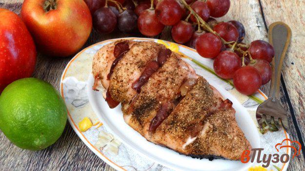 фото рецепта: Куриное филе запеченное с виноградом