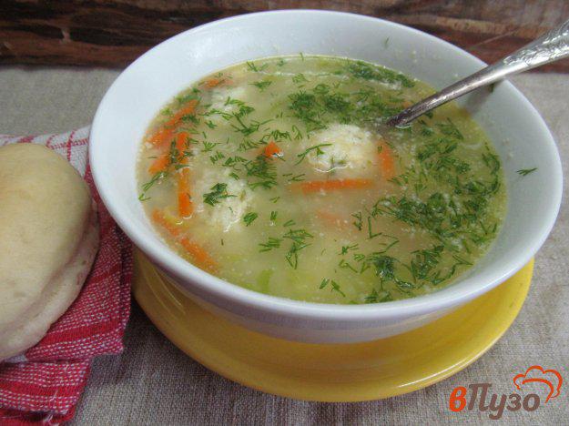 фото рецепта: Суп с картофельными клецками и молодой капусты