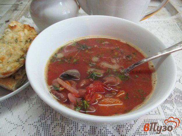 фото рецепта: Фасолевый суп со свеклой и томатом