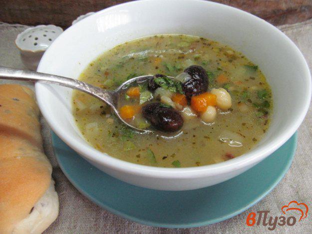 фото рецепта: Фасолевый суп с кабачком на беконе