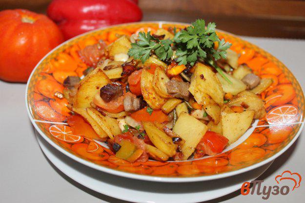 фото рецепта: Жареный картофель с мясом и помидорами