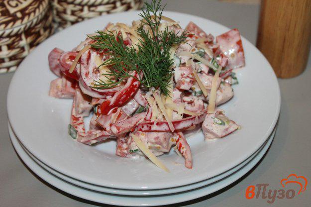 фото рецепта: Салат из ветчины, помидоров и перца