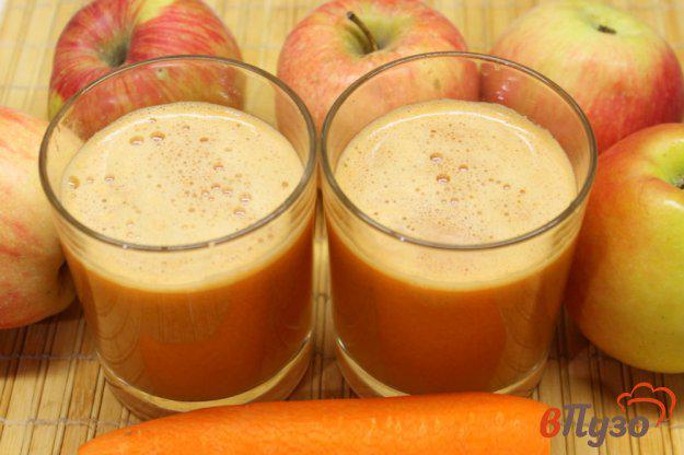 фото рецепта: Сок из яблок и моркови