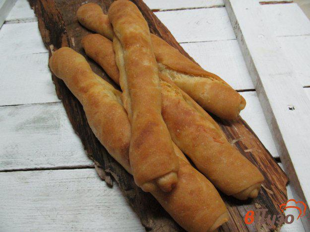 фото рецепта: Хлебные палочки с сыром и чесноком