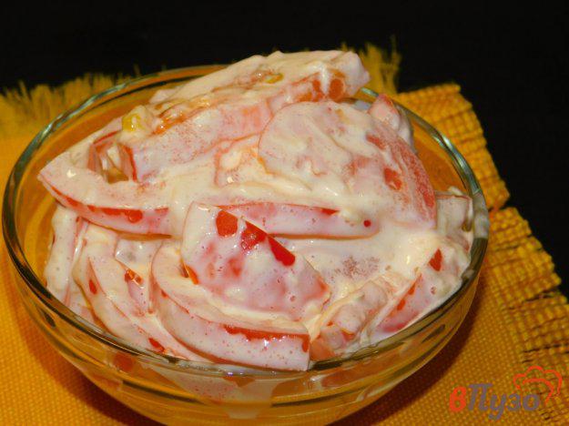 фото рецепта: Помидорный салат с чесноком