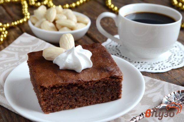 фото рецепта: Шоколадные пирожные со вкусом миндаля