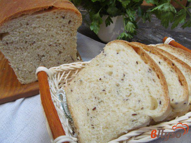 фото рецепта: Оливковый хлеб с семенами льна и тимьяном