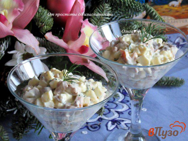 фото рецепта: Яичный салат с грибами и сыром