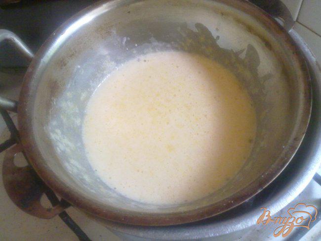 Фото приготовление рецепта: Парфе из йогурта с жареными персиками шаг №1
