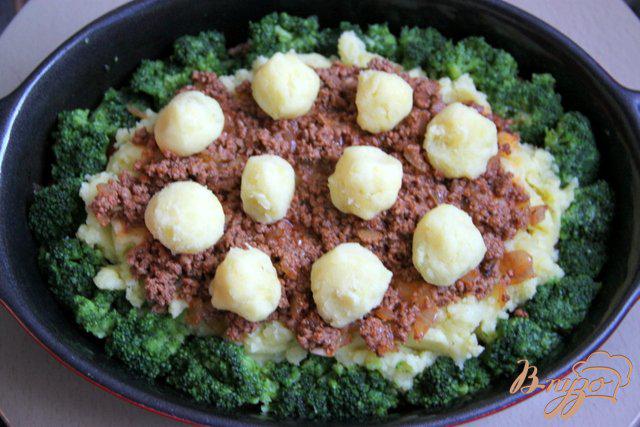 Фото приготовление рецепта: Мусака с брокколи и картофельным пюре шаг №8