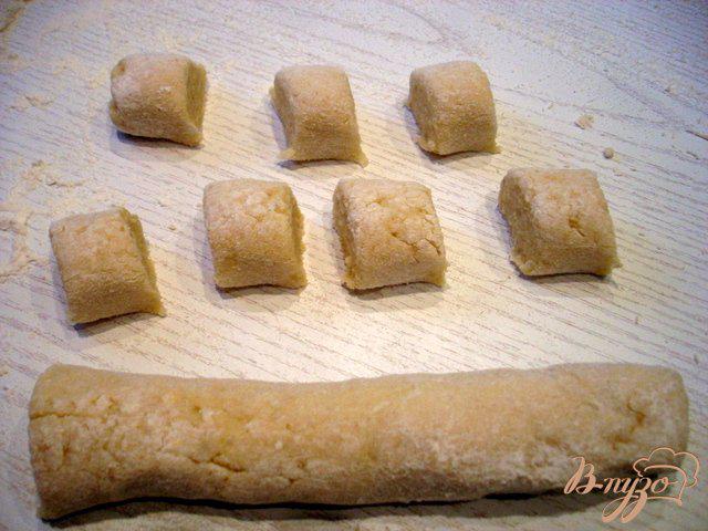 Фото приготовление рецепта: Картофельные галушки с фаршем шаг №3