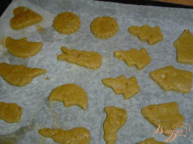 Фото приготовление рецепта: Рождественское печенье с медом и орехами «Меломакарона» шаг №6
