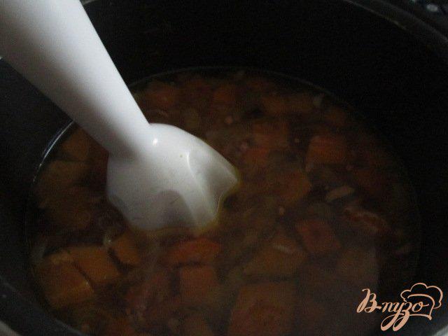 Фото приготовление рецепта: Фасолевый суп по-кубински шаг №4