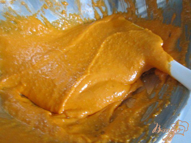 Фото приготовление рецепта: Апельсиновые макарон с шоколадным ганашем шаг №4