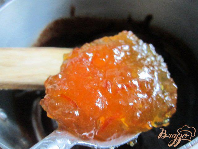 Фото приготовление рецепта: Апельсиновые макарон с шоколадным ганашем шаг №9
