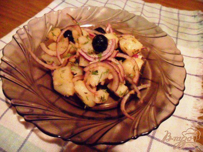 Фото приготовление рецепта: Марокканский картофельный салат с маслинами шаг №5