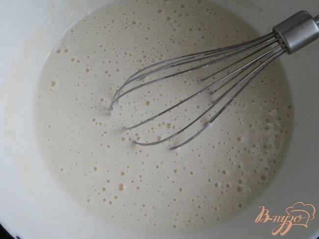 Фото приготовление рецепта: Арабские блины Катаеф с грибами и сыром шаг №3
