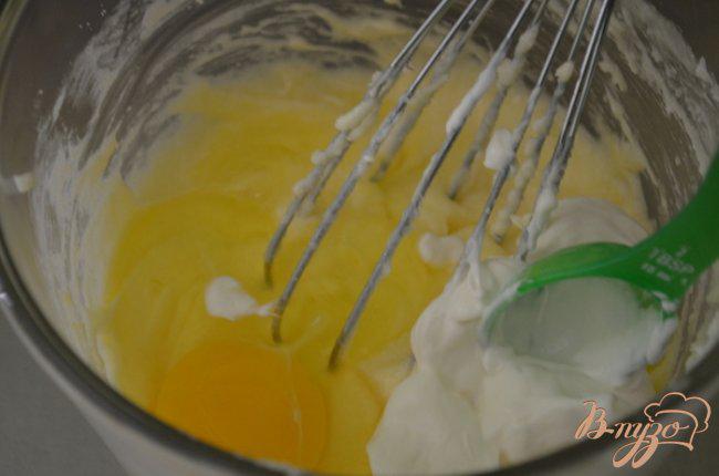 Фото приготовление рецепта: Капкейки с лимонным курдом шаг №2
