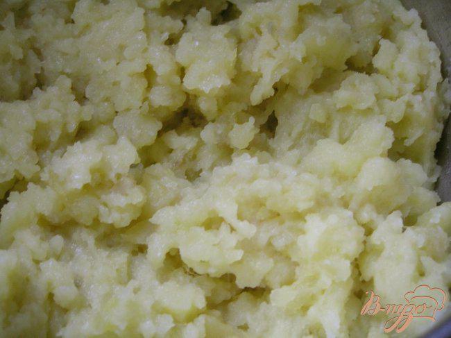 Фото приготовление рецепта: Запеченные картофельные крокеты с грибами шаг №5