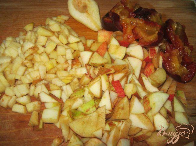 Фото приготовление рецепта: Повидло из яблок, груш и слив шаг №2