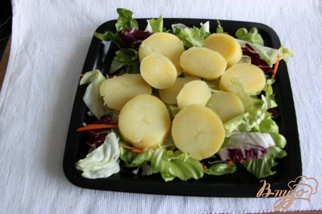 Фото приготовление рецепта: Картофель по-перуански с  киноа-соусом шаг №6