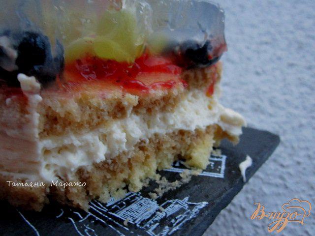 Фото приготовление рецепта: Пирожные «Тирамису с ягодами» шаг №15