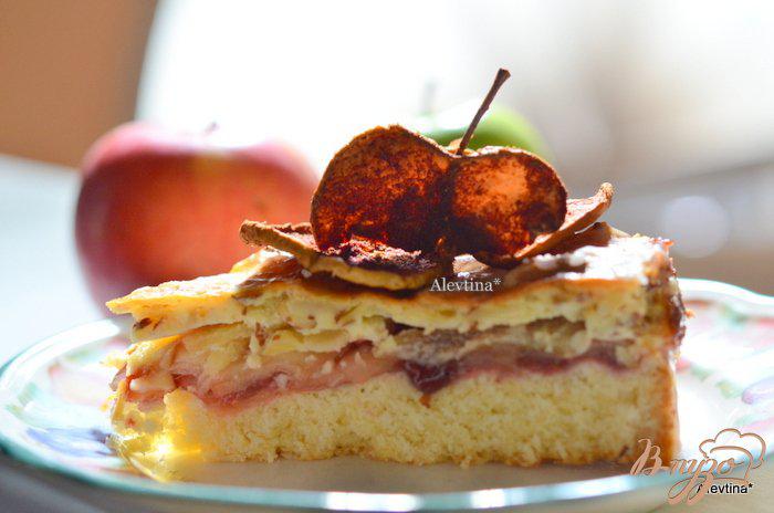 Фото приготовление рецепта: Яблочный миндальный швейцарский кекс шаг №9