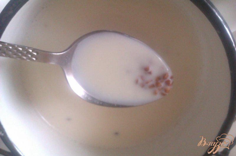 Фото приготовление рецепта: Молочный суп с гречкой шаг №3