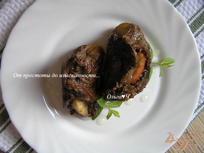 Фото приготовление рецепта: Шницель с яблоком и мятным сиропом шаг №4
