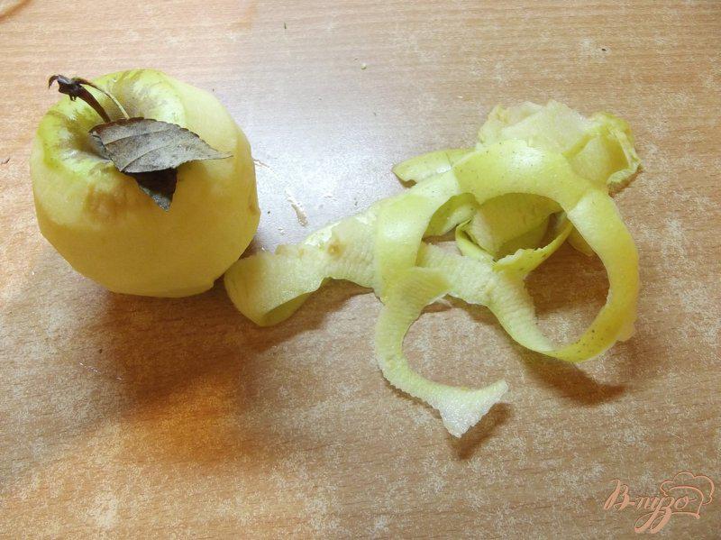 Фото приготовление рецепта: Яблочное повидло с мармеладом шаг №1