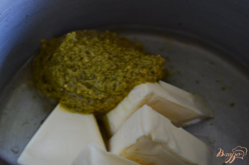Фото приготовление рецепта: Ньокки в сырном соусе с песто шаг №2