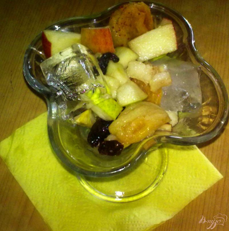 Фото приготовление рецепта: Салат из фруктов со льдом шаг №5