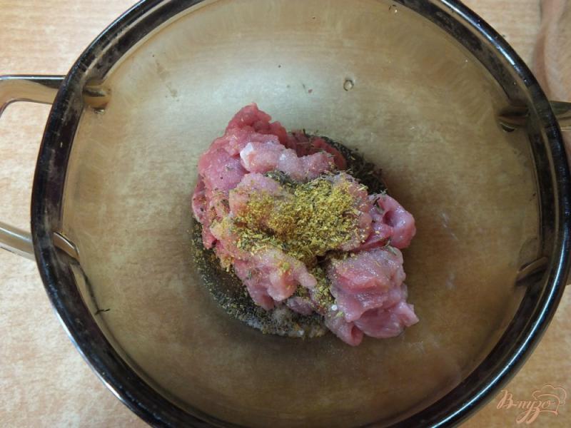 Фото приготовление рецепта: Зразы из кабачка мясные шаг №4