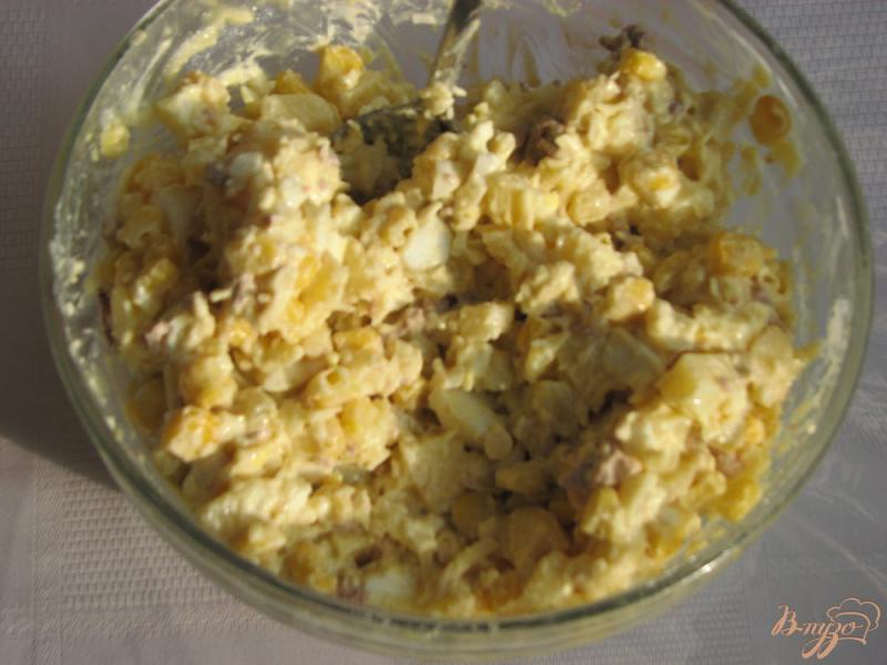 Фото приготовление рецепта: Салат закусочный с печенью трески шаг №5