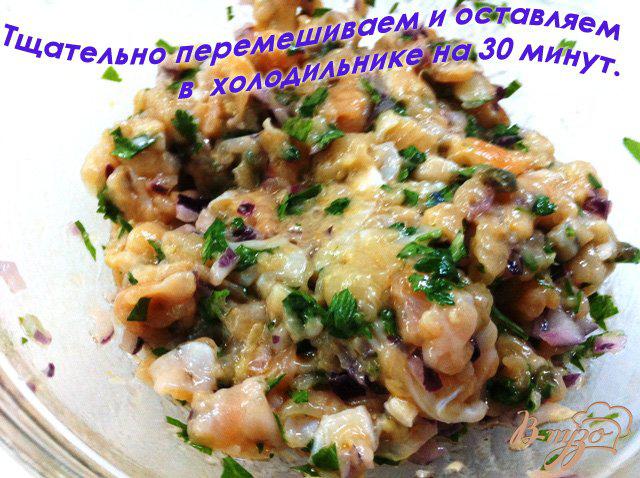 Фото приготовление рецепта: Татртар из лосося с каперсами шаг №5