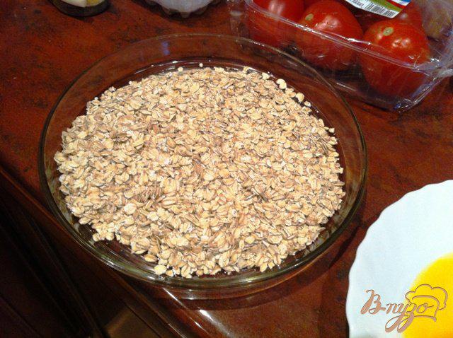Фото приготовление рецепта: Шницель из индейки в овсяной панировке шаг №3